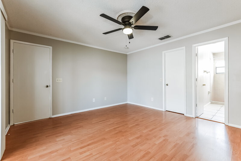 0/Mo, 10064 Marguex Dr Orlando, FL 32825 Main Bedroom View 2