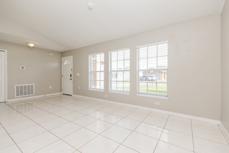 1,660/Mo, 16 Dorset Dr Kissimmee, FL 34758 Living Room View