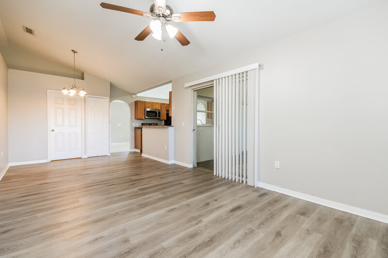 1,660/Mo, 16 Dorset Dr Kissimmee, FL 34758 Family Room View