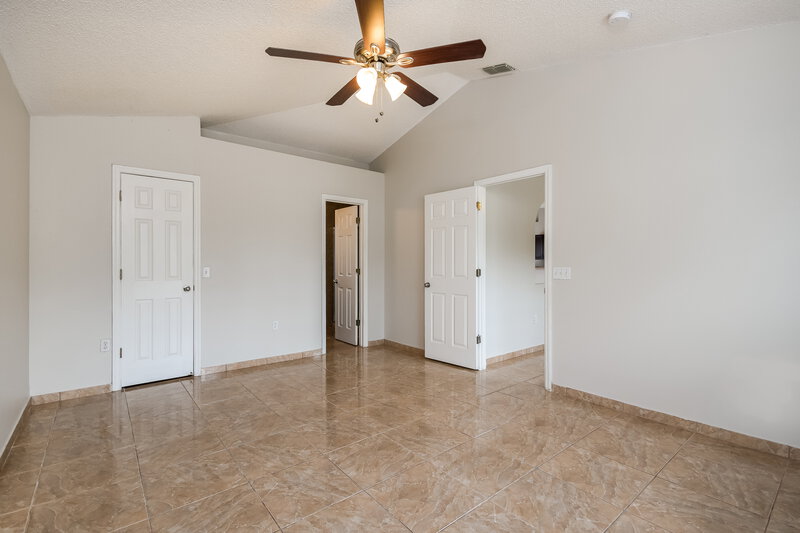 1,675/Mo, 28 Coventry Ct Kissimmee, FL 34758 Main Bedroom View 2