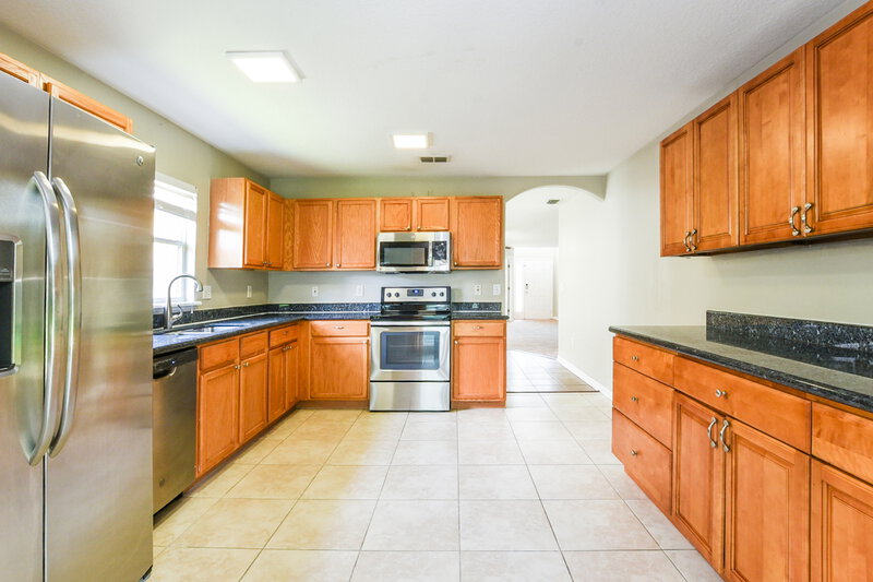 2,780/Mo, 1660 Ashland Trl Oviedo, FL 32765 Kitchen View 2
