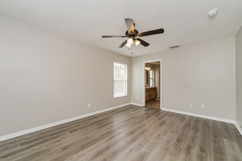 2,530/Mo, 1151 Railside Way Oakland, FL 34787 Main Bedroom View 2