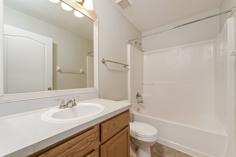 2,530/Mo, 1151 Railside Way Oakland, FL 34787 Bathroom View