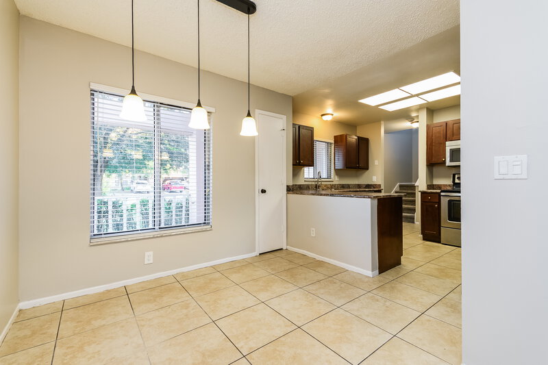 2,340/Mo, 490 Chicago Woods Cir Orlando, FL 32824 Dining Room View