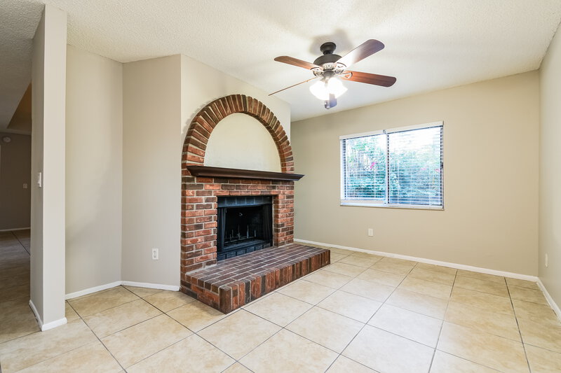 2,340/Mo, 490 Chicago Woods Cir Orlando, FL 32824 Family Room View