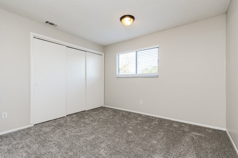 2,340/Mo, 490 Chicago Woods Cir Orlando, FL 32824 Bedroom View 2