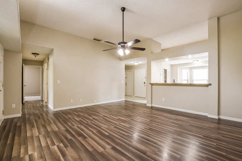 2,440/Mo, 5202 Dorrington Ln Orlando, FL 32821 Living Room View