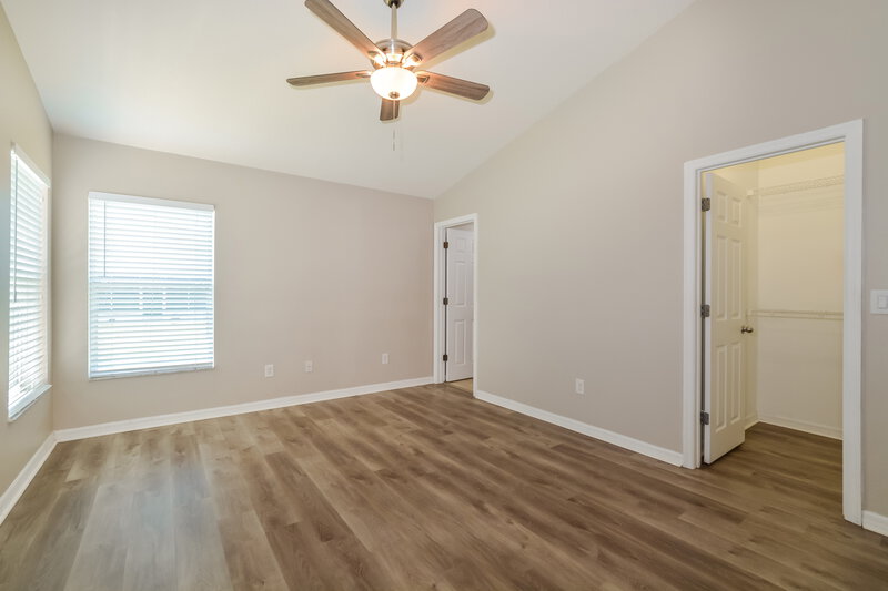 1,795/Mo, 2511 Bobby Lee Ln Saint Cloud, FL 34772 Main Bedroom View 2