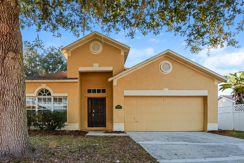 2,250/Mo, 13761 Meadowpark Ave Orlando, FL 32826 External View