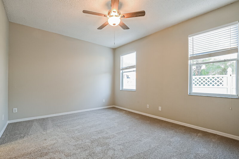 2,250/Mo, 13761 Meadowpark Ave Orlando, FL 32826 Main Bedroom View 2