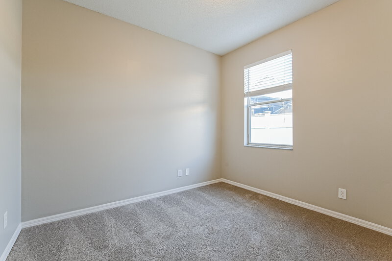 2,250/Mo, 13761 Meadowpark Ave Orlando, FL 32826 Bedroom View