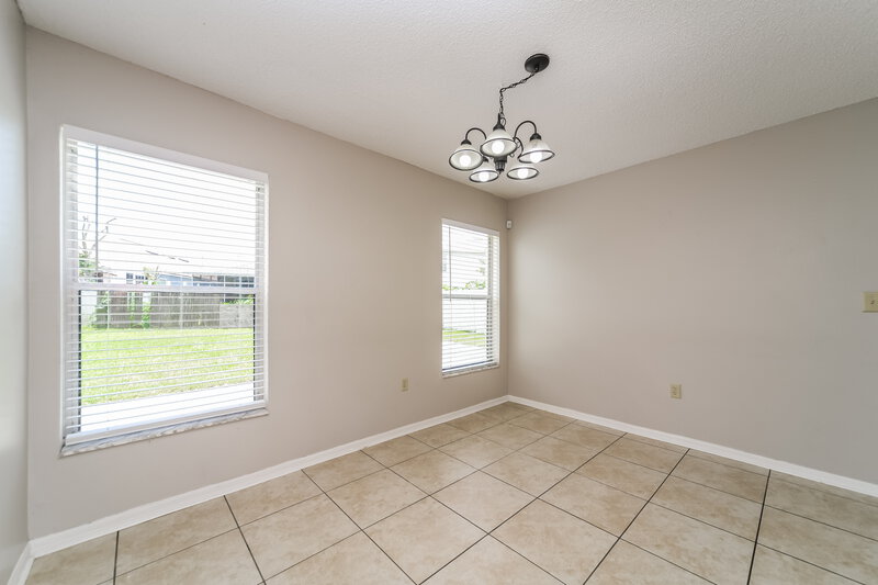 2,510/Mo, 11904 Atlin Dr Orlando, FL 32837 Dining Room View