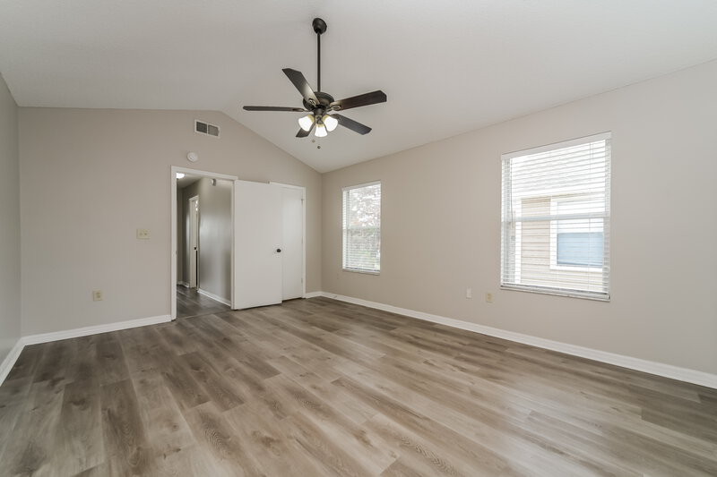 2,510/Mo, 11904 Atlin Dr Orlando, FL 32837 Main Bedroom View 2