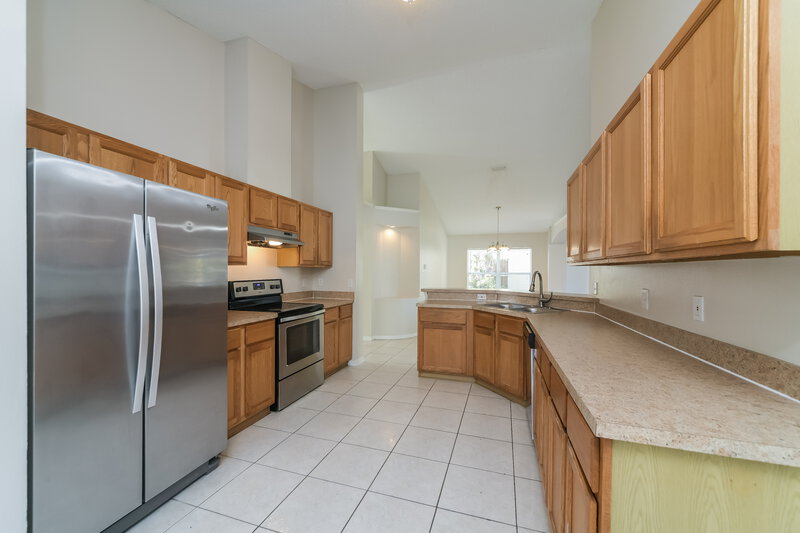 2,215/Mo, 2511 Shelby Cir Kissimmee, FL 34743 Kitchen View 2