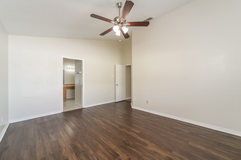 2,215/Mo, 2511 Shelby Cir Kissimmee, FL 34743 Main Bedroom View 2