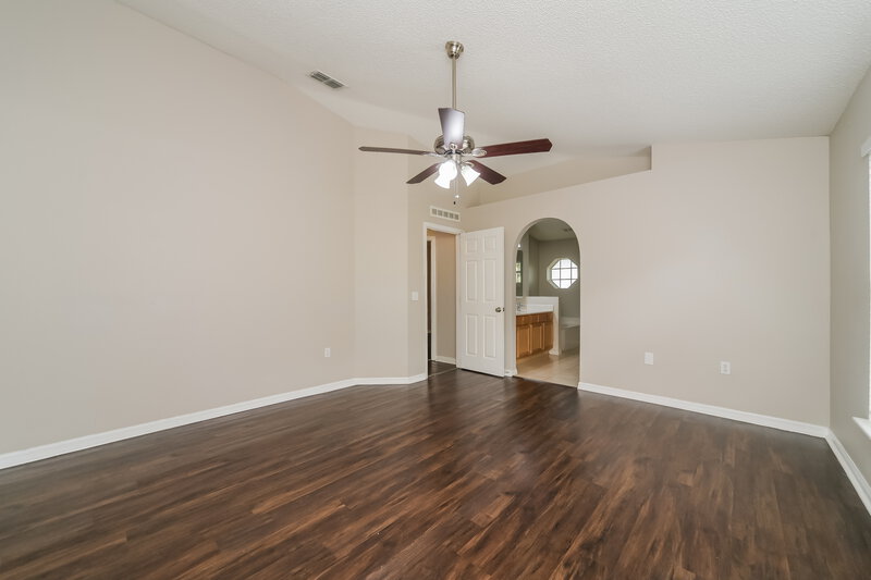 2,320/Mo, 2923 Elbib Dr Saint Cloud, FL 34772 Main Bedroom View 2