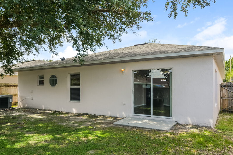 2,320/Mo, 2923 Elbib Dr Saint Cloud, FL 34772 Rear View