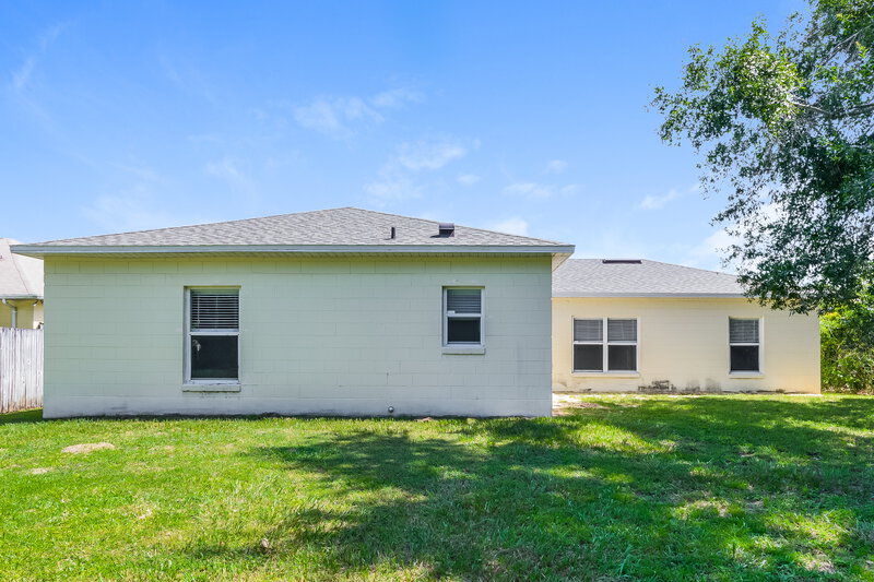 1,835/Mo, 1009 Dudley Dr Kissimmee, FL 34758 Rear View