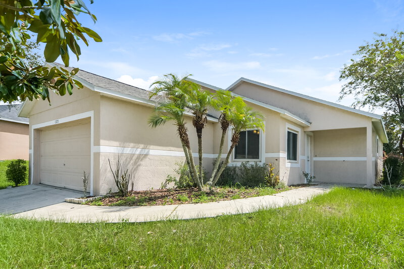 2,115/Mo, 1323 Hillview Dr Clermont, FL 34711 Front View