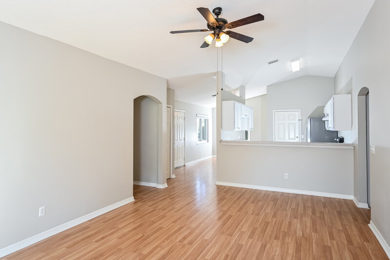 2,045/Mo, 1323 Hillview Dr Clermont, FL 34711 Living Room View 2