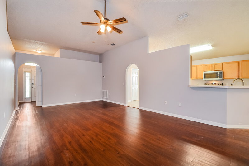 2,505/Mo, 865 Lake Doe Blvd Apopka, FL 32703 Living Room View