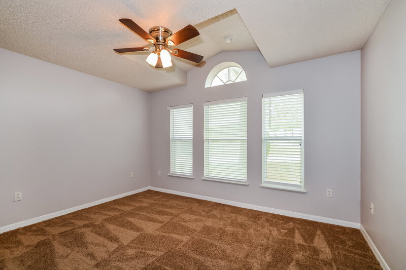 2,505/Mo, 865 Lake Doe Blvd Apopka, FL 32703 Bedroom View