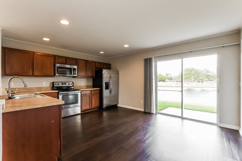 2,260/Mo, 15640 Perdido Dr Orlando, FL 32828 Kitchen View