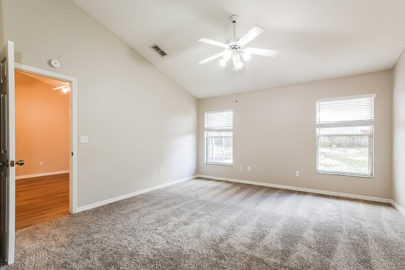 2,415/Mo, 4511 Wyndcliff Cir Orlando, FL 32817 Main Bedroom View