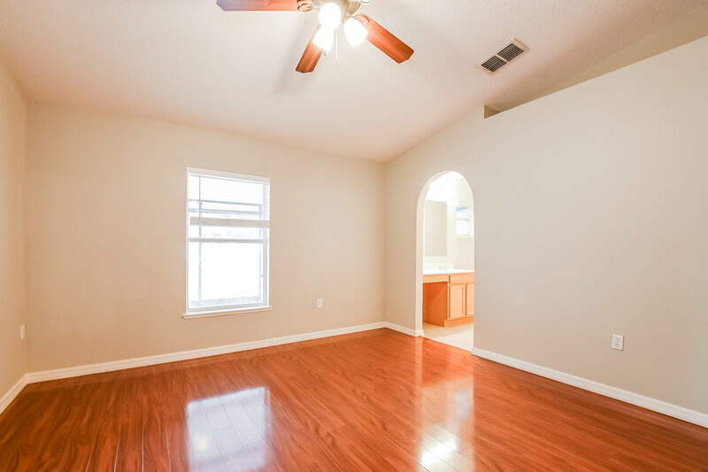1,865/Mo, 2127 Aitkin Loop Leesburg, FL 34748 Main Bedroom View