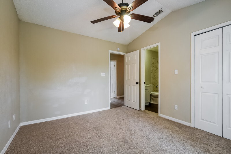 1,825/Mo, 515 Beechwood Ave Altamonte Springs, FL 32714 Main Bedroom View