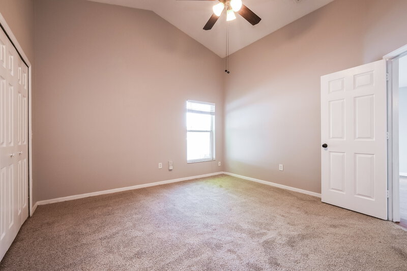 2,320/Mo, 3433 Benson Park Blvd Orlando, FL 32829 Main Bedroom View