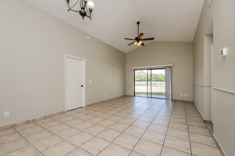 2,195/Mo, 307 Houston Woods Ct Orlando, FL 32824 Living Room View