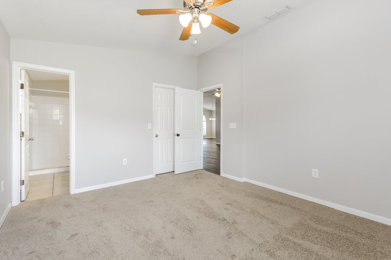1,830/Mo, 263 Kings Pond Ave Winter Haven, FL 33880 Main Bedroom View