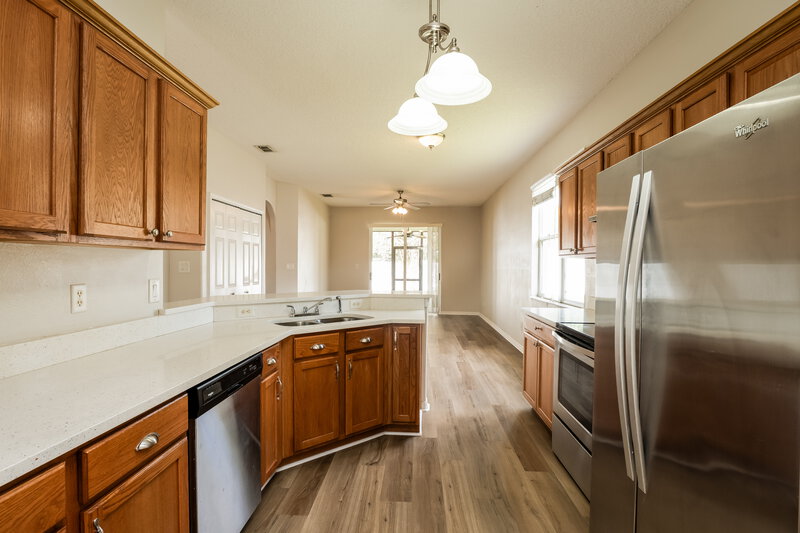 1,810/Mo, 1741 Mountclair Ct Mount Dora, FL 32757 Kitchen View