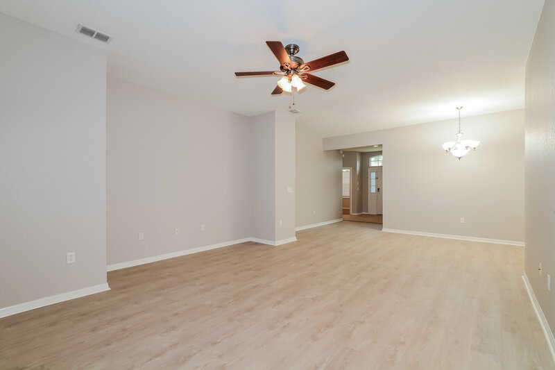 1,965/Mo, 7012 Brenton Manor Ln Winter Haven, FL 33881 Living Room View 2