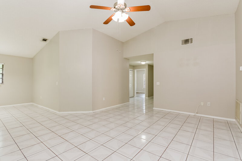 2,340/Mo, 1657 Sunburst Way Kissimmee, FL 34744 Living Room View 2