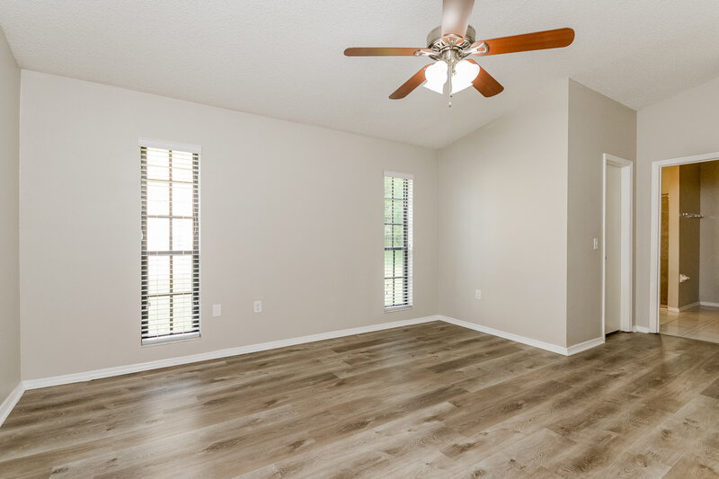 2,340/Mo, 1657 Sunburst Way Kissimmee, FL 34744 Main Bedroom View 2
