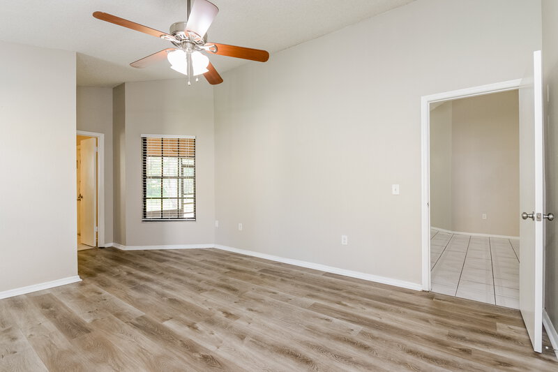 2,340/Mo, 1657 Sunburst Way Kissimmee, FL 34744 Main Bedroom View 3