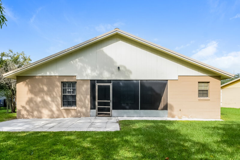2,340/Mo, 1657 Sunburst Way Kissimmee, FL 34744 Rear View