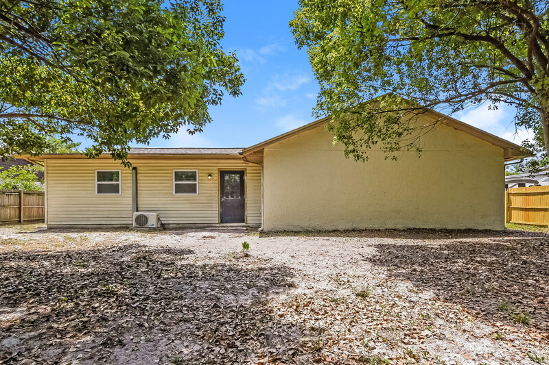 2,740/Mo, 3031 Mit St Orlando, FL 32817 Rear View
