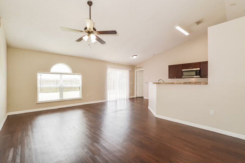 2,340/Mo, 643 Crane Dr Kissimmee, FL 34759 Living Room View 2