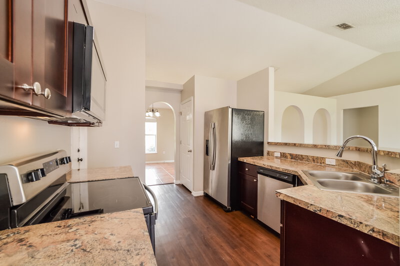 2,340/Mo, 643 Crane Dr Kissimmee, FL 34759 Kitchen View 2
