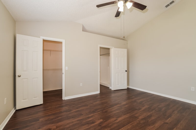 2,340/Mo, 643 Crane Dr Kissimmee, FL 34759 Main Bedroom View