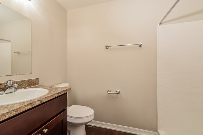2,340/Mo, 643 Crane Dr Kissimmee, FL 34759 Main Bathroom View