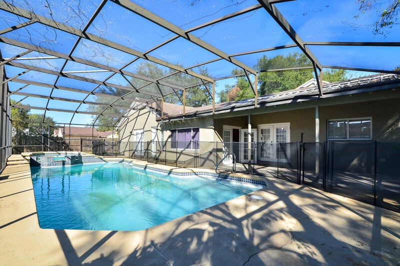2,965/Mo, 1400 Ponce De Leon Blvd Winter Springs, FL 32708 Pool View