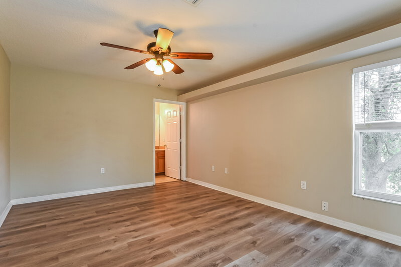 2,170/Mo, 1378 Willow Crest Dr Clermont, FL 34711 Main Bedroom View