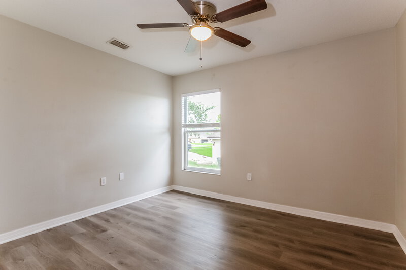 2,170/Mo, 1378 Willow Crest Dr Clermont, FL 34711 Bedroom View