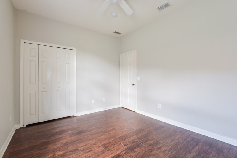 2,560/Mo, 13836 Old Dock Rd Orlando, FL 32828 Main Bedroom View 4