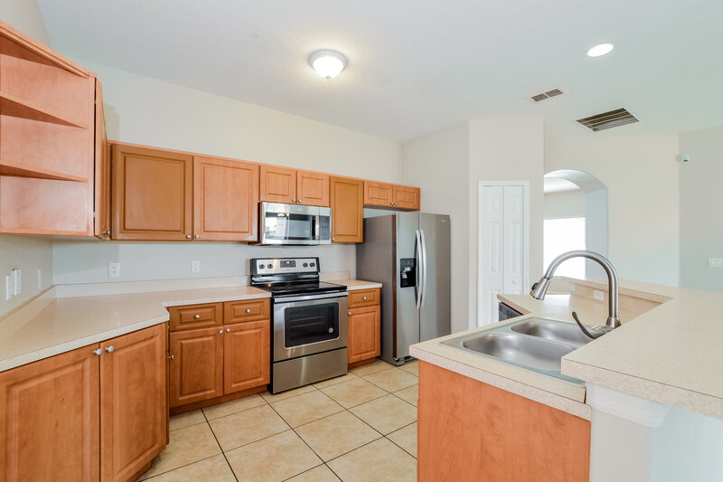 1,640/Mo, 184 Aurelia Ct Kissimmee, FL 34758 Kitchen View