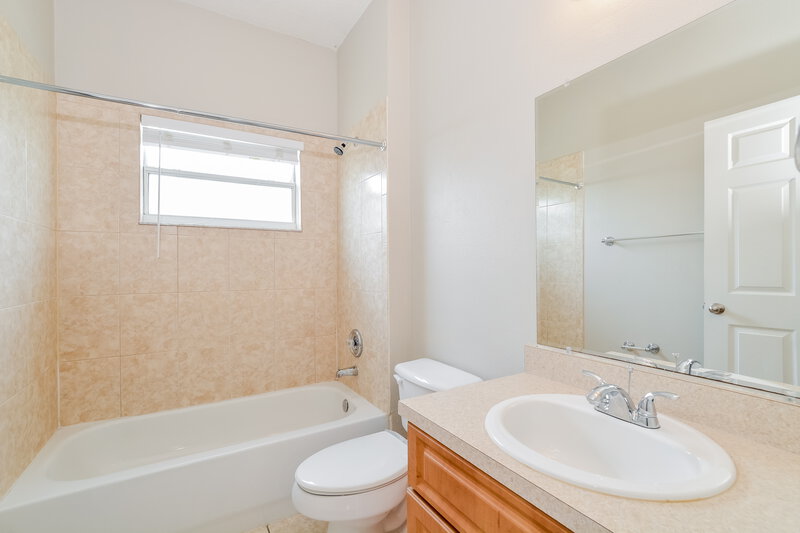 1,640/Mo, 184 Aurelia Ct Kissimmee, FL 34758 Bathroom View